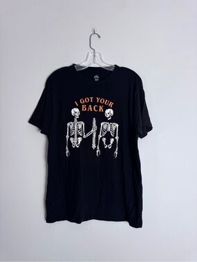 Black Graphic Tee with Skeletons – I Got Your Back M